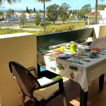 Lorcrimar 2, Puerto Banus Apartamento